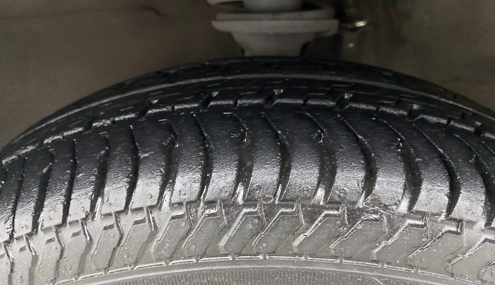 2013 Maruti Zen Estilo VXI, Petrol, Manual, 15,867 km, Left Front Tyre Tread