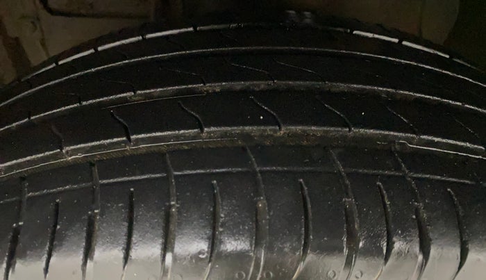 2019 Maruti Vitara Brezza ZDI PLUS AMT, Diesel, Automatic, 84,358 km, Left Front Tyre Tread