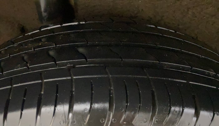 2019 Maruti Vitara Brezza ZDI PLUS AMT, Diesel, Automatic, 84,358 km, Right Rear Tyre Tread