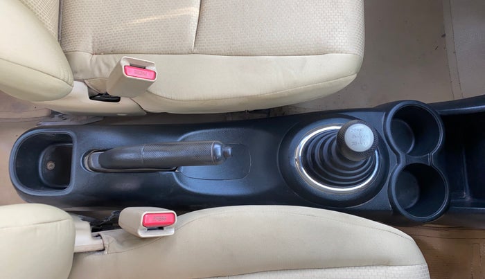 2016 Honda Amaze 1.2L I-VTEC SX, CNG, Manual, 1,08,799 km, Gear Lever