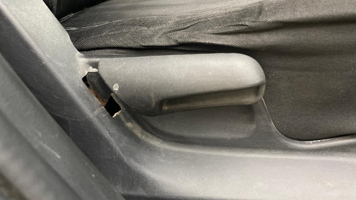 2013 Maruti Swift VDI, Diesel, Manual, 1,49,914 km, Driver Side Adjustment Panel