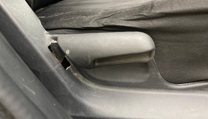 2013 Maruti Swift VDI, Diesel, Manual, 1,49,912 km, Driver Side Adjustment Panel