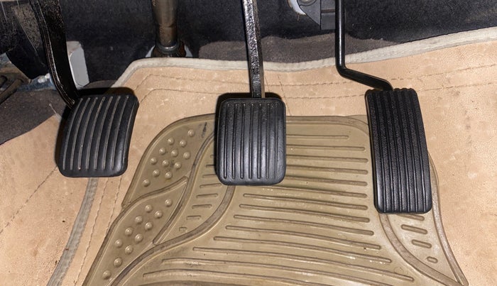 2015 Hyundai i10 SPORTZ 1.1, Petrol, Manual, 87,663 km, Pedals