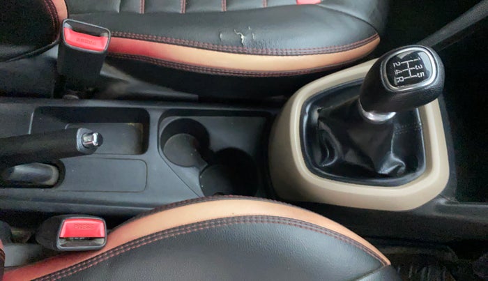 2016 Hyundai Grand i10 ASTA 1.2 KAPPA VTVT, Petrol, Manual, 92,362 km, Gear Lever