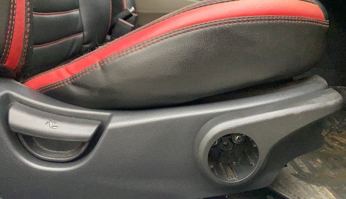 2016 Hyundai Grand i10 ASTA 1.2 KAPPA VTVT, Petrol, Manual, 92,362 km, Driver Side Adjustment Panel