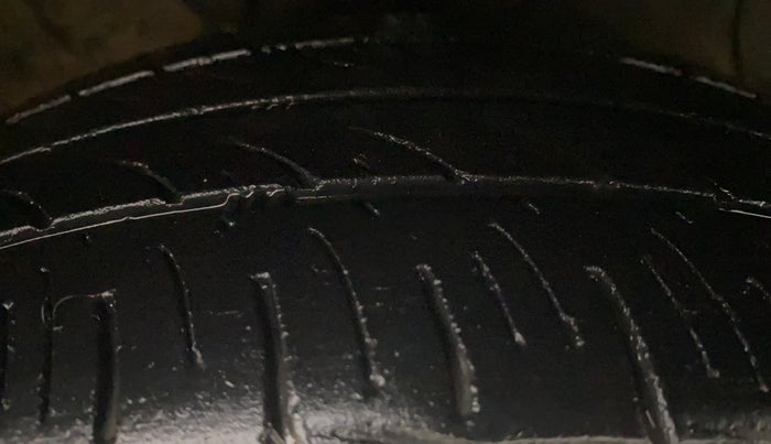 2016 Hyundai Grand i10 ASTA 1.2 KAPPA VTVT, Petrol, Manual, 92,362 km, Right Front Tyre Tread