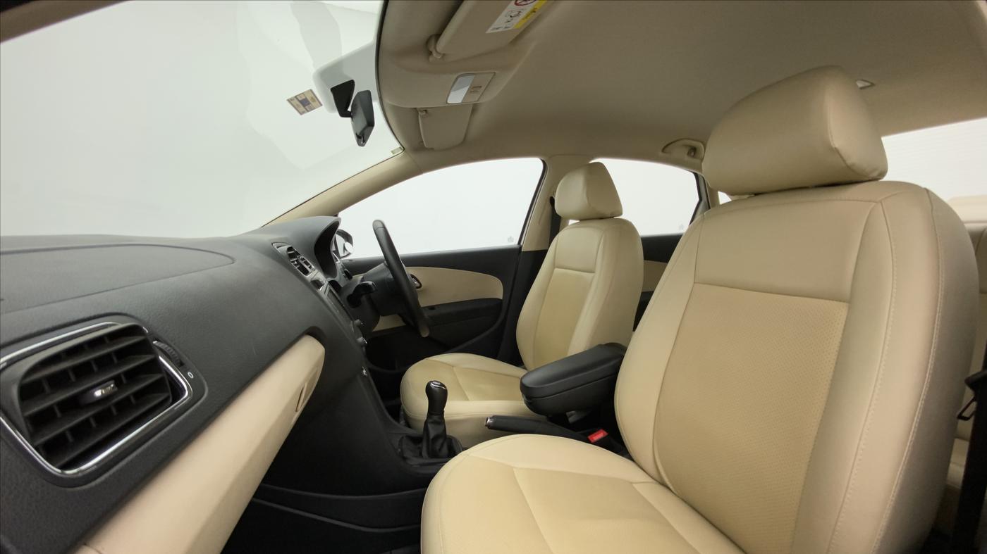 2019 Skoda Rapid AMBITION 1.6 MPI MT, Petrol, Manual, 23,372 km, Right Side Front Door Cabin