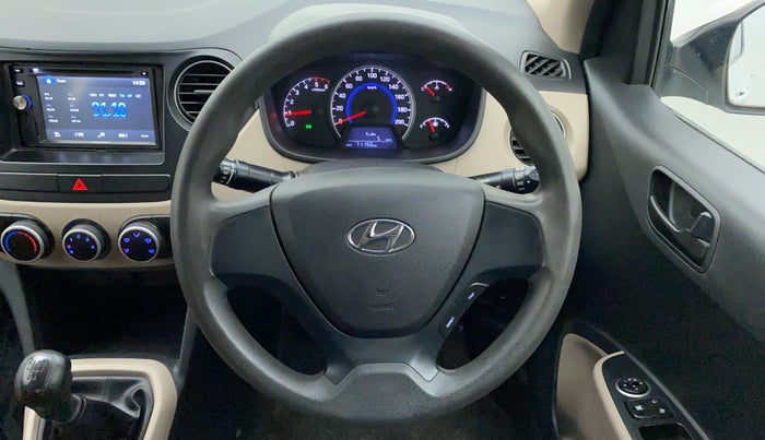 2018 Hyundai Grand i10 magna 1.2 crdi, Diesel, Manual, 71,083 km, Steering Wheel Close Up