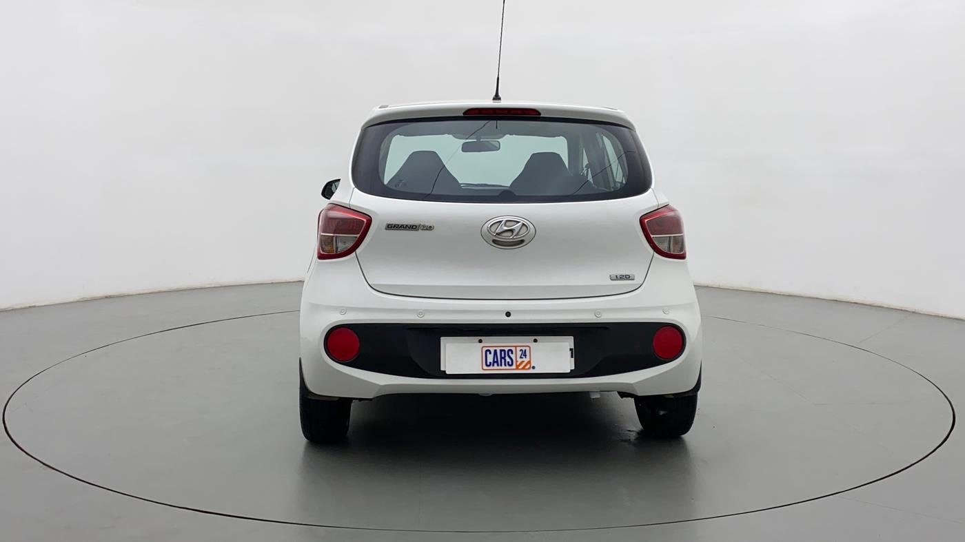 2018 Hyundai Grand i10 magna 1.2 crdi, Diesel, Manual, 71,083 km, Back/Rear