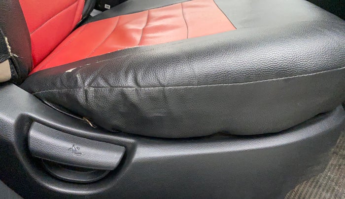2018 Hyundai Grand i10 magna 1.2 crdi, Diesel, Manual, 71,083 km, Driver Side Adjustment Panel