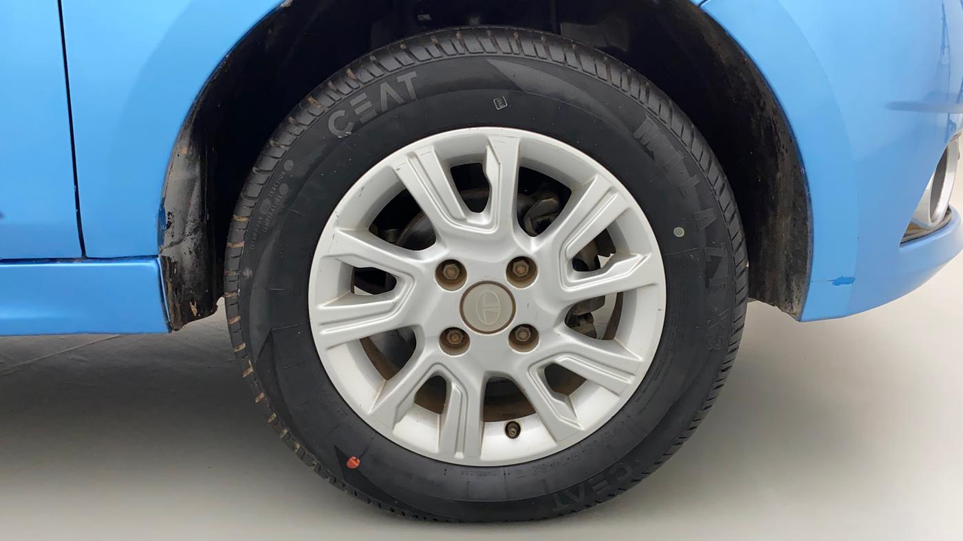 2016 Tata Tiago XZ PETROL, Petrol, Manual, 86,807 km, Right Front Wheel