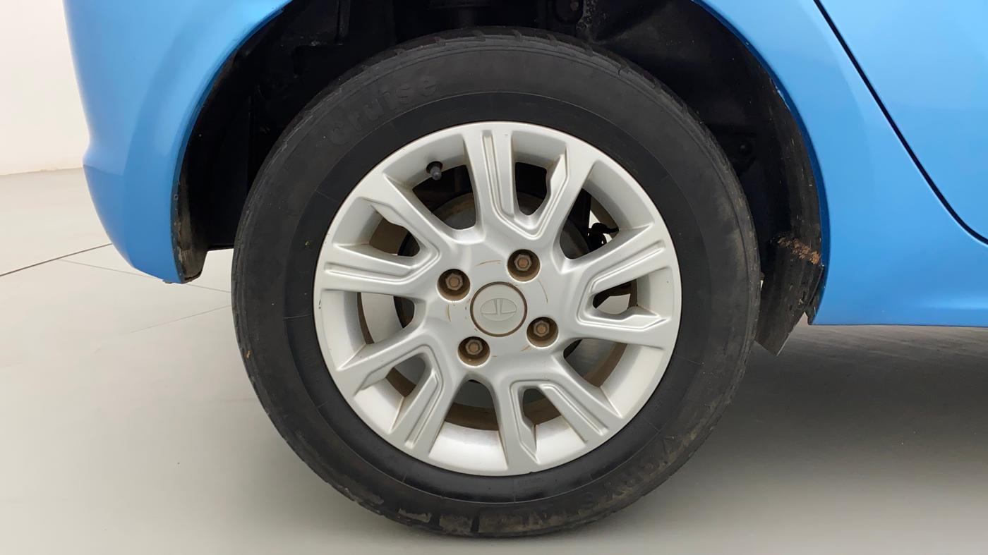 2016 Tata Tiago XZ PETROL, Petrol, Manual, 86,807 km, Right Rear Wheel