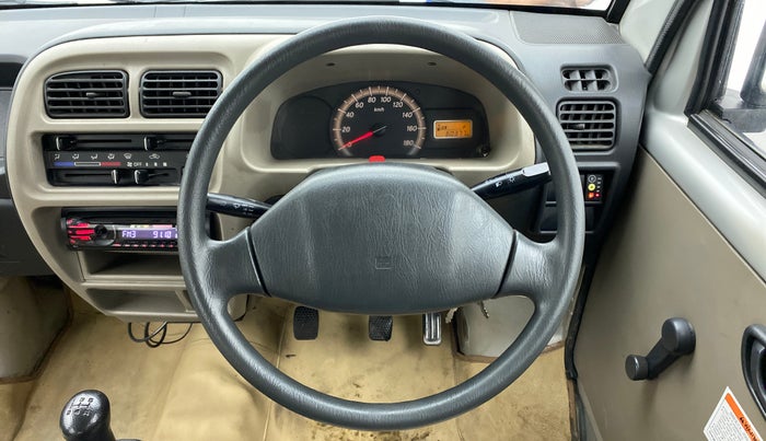 2012 Maruti Eeco 5 STR WITH A/C+HTR CNG, CNG, Manual, 60,376 km, Steering Wheel Close Up