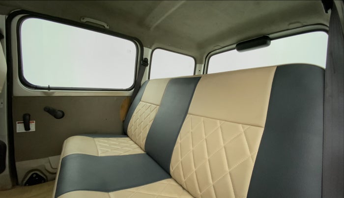 2012 Maruti Eeco 5 STR WITH A/C+HTR CNG, CNG, Manual, 60,376 km, Right Side Rear Door Cabin