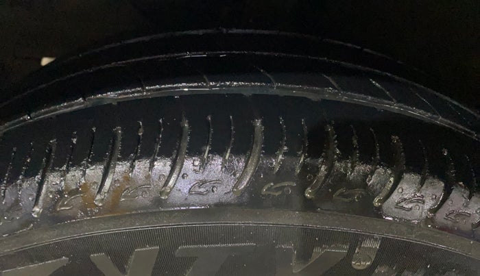 2019 Maruti Baleno DELTA PETROL 1.2, Petrol, Manual, 25,859 km, Left Front Tyre Tread