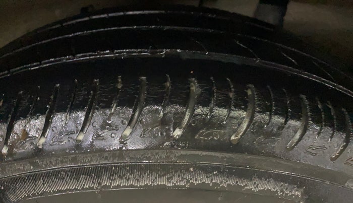 2019 Maruti Baleno DELTA PETROL 1.2, Petrol, Manual, 25,859 km, Left Rear Tyre Tread