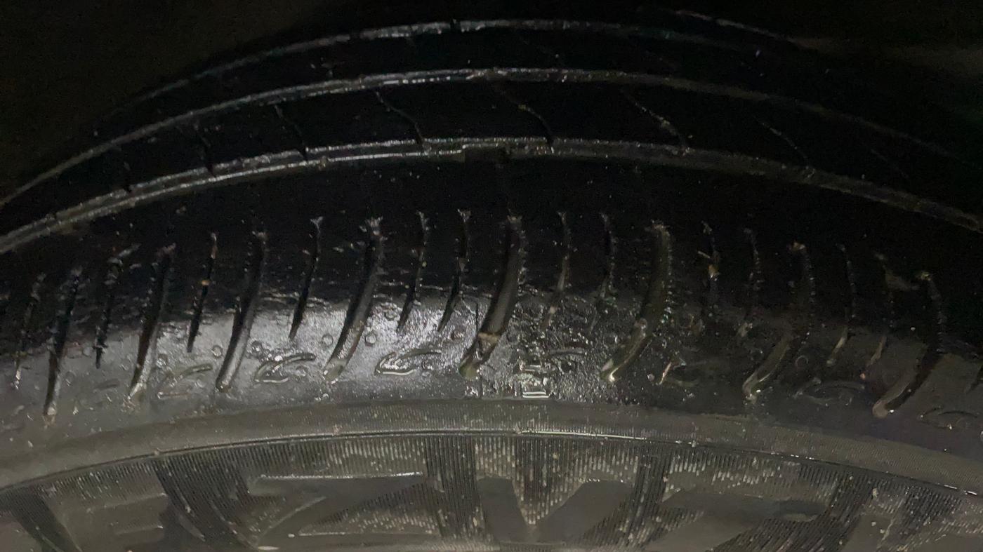 2019 Maruti Baleno DELTA PETROL 1.2, Petrol, Manual, 25,859 km, Right Front Tyre Tread