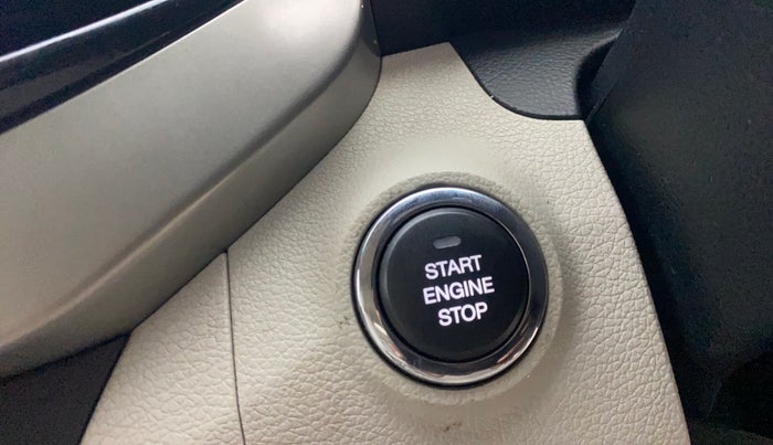 2019 Mahindra XUV300 W8 (O) 1.5 DIESEL, Diesel, Manual, 87,870 km, Keyless Start/ Stop Button