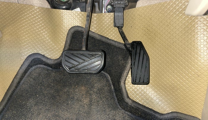 2018 Maruti Dzire ZDI PLUS AMT, Diesel, Automatic, 58,894 km, Pedals