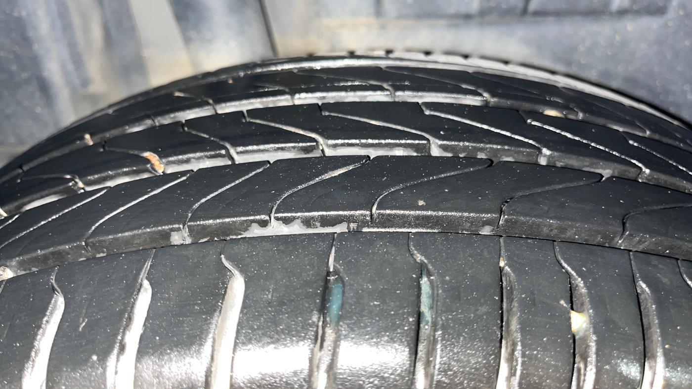 2018 Maruti Dzire ZDI PLUS AMT, Diesel, Automatic, 58,894 km, Right Rear Tyre Tread