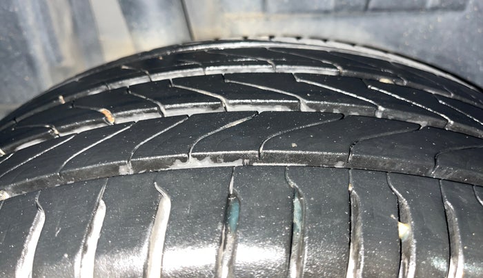 2018 Maruti Dzire ZDI PLUS AMT, Diesel, Automatic, 58,894 km, Right Rear Tyre Tread