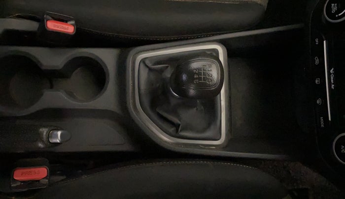 2016 Hyundai Creta SX PLUS 1.6 PETROL, Petrol, Manual, 92,858 km, Gear Lever