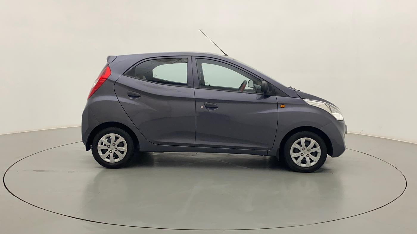 2016 Hyundai Eon MAGNA + AIRBAG, Petrol, Manual, 18,124 km, Right Side