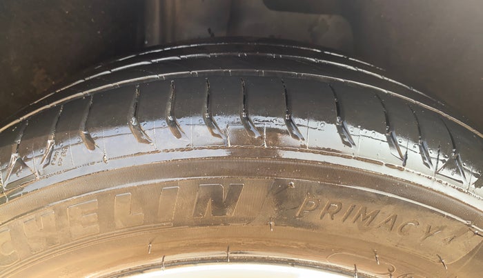 2018 Skoda Octavia 2.0 TDI L&K AT, Diesel, Automatic, 1,47,825 km, Right Rear Tyre Tread