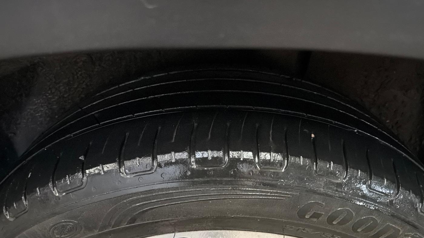 2022 MG HECTOR PLUS SHARP 2.0 DIESEL TURBO MT 6-STR, Diesel, Manual, 70,691 km, Left Rear Tyre Tread