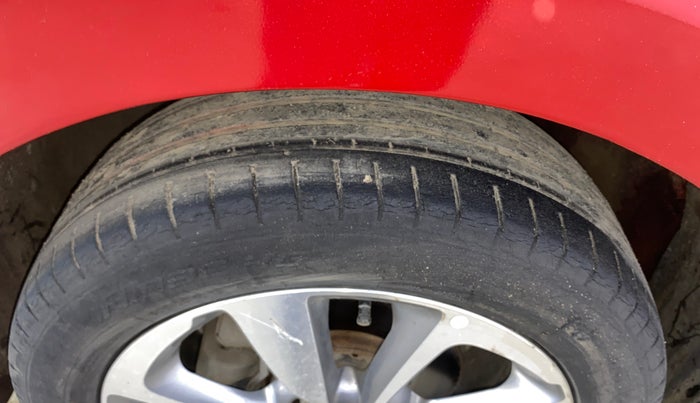 2015 Hyundai Elite i20 ASTA 1.2, Petrol, Manual, 36,333 km, Left Front Tyre Tread