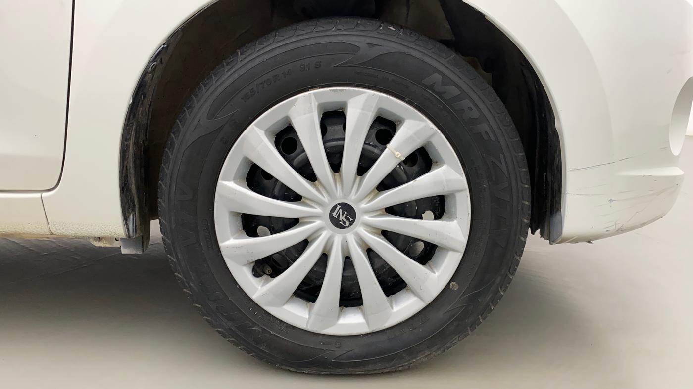 2015 Maruti Celerio VXI AMT, Petrol, Automatic, 33,379 km, Right Front Wheel