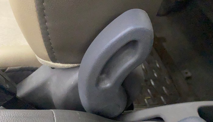 2013 Hyundai i10 ERA 1.1, Petrol, Manual, 45,425 km, Driver Side Adjustment Panel