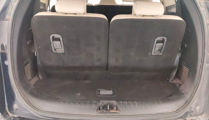 2022 Mahindra XUV700 AX 7 D MT 7 STR, Diesel, Manual, 83,111 km, Boot Inside