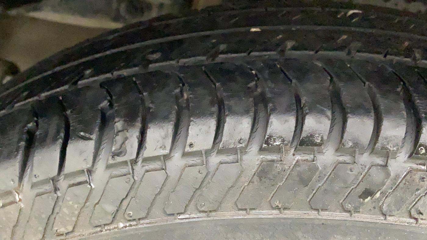 2012 Maruti Swift Dzire VXI, Petrol, Manual, 48,618 km, Right Rear Tyre Tread