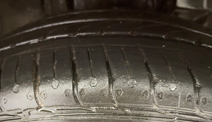 2021 Tata Tiago XZA PLUS PETROL, Petrol, Automatic, 60,348 km, Right Front Tyre Tread