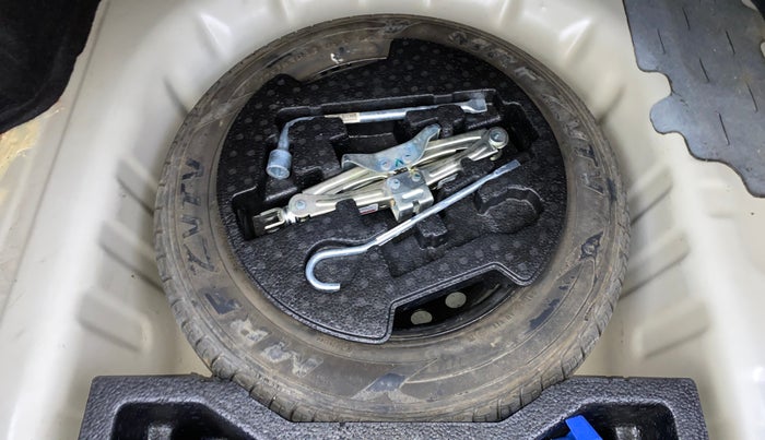 2015 Maruti Ciaz ZXI, Petrol, Manual, 44,023 km, Spare Tyre