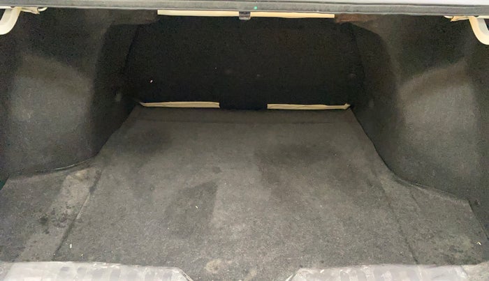 2015 Maruti Ciaz ZXI, Petrol, Manual, 44,023 km, Boot Inside