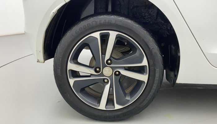 2020 Tata ALTROZ XZ DIESEL, Diesel, Manual, 44,095 km, Right Rear Wheel