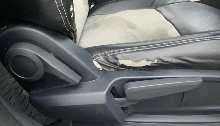 2020 Tata ALTROZ XZ DIESEL, Diesel, Manual, 44,095 km, Driver Side Adjustment Panel