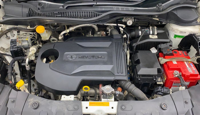 2020 Tata ALTROZ XZ DIESEL, Diesel, Manual, 44,095 km, Open Bonet