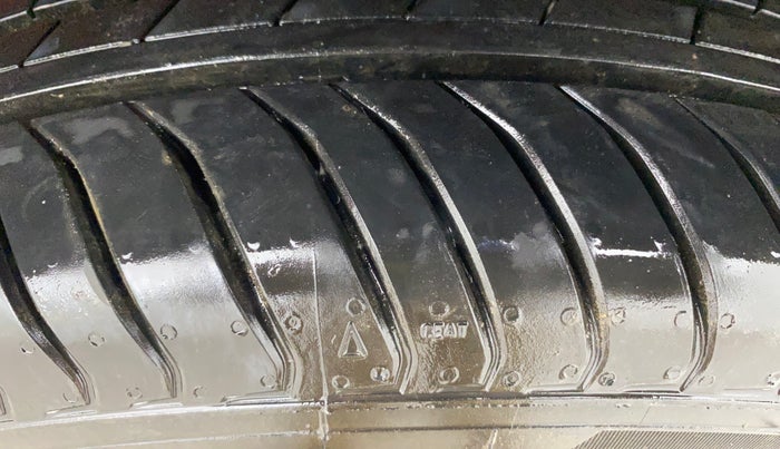 2013 Maruti Wagon R 1.0 VXI, Petrol, Manual, 78,128 km, Left Rear Tyre Tread