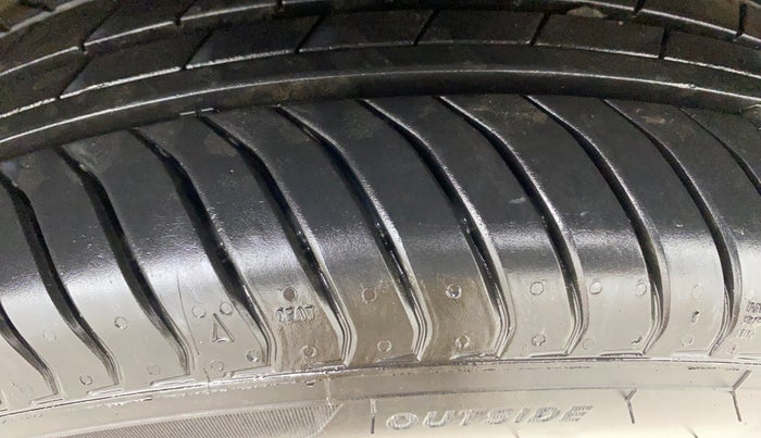 2013 Maruti Wagon R 1.0 VXI, Petrol, Manual, 78,128 km, Right Front Tyre Tread