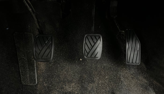 2018 Maruti Baleno DELTA PETROL 1.2, Petrol, Manual, 1,13,446 km, Pedals