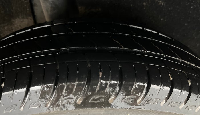 2018 Maruti Baleno DELTA PETROL 1.2, Petrol, Manual, 1,13,446 km, Right Rear Tyre Tread