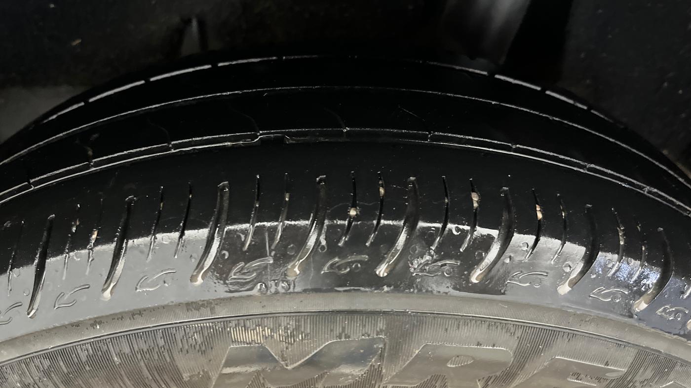 2018 Maruti Baleno DELTA PETROL 1.2, Petrol, Manual, 1,13,446 km, Left Rear Tyre Tread