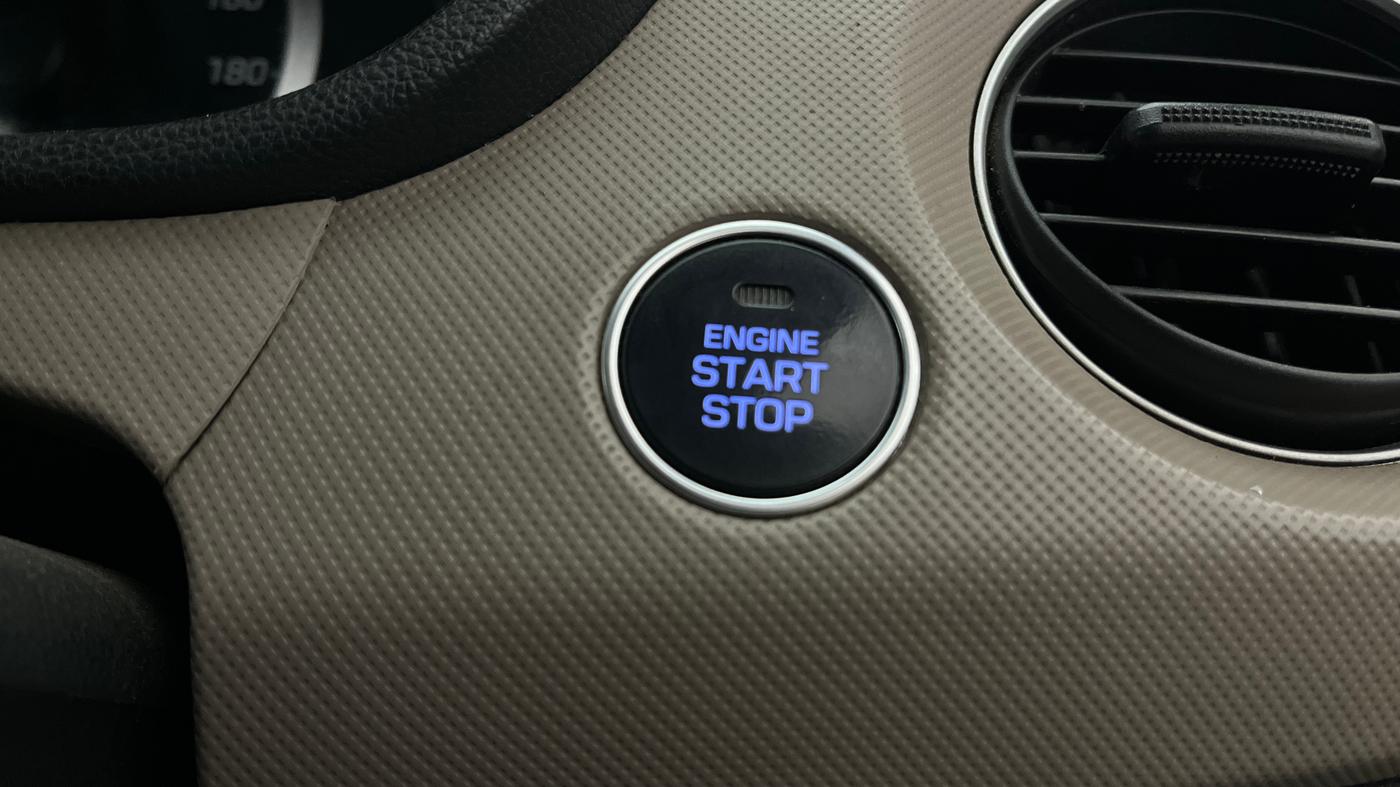 2015 Hyundai Grand i10 ASTA (O) 1.2 KAPPA VTVT, Petrol, Manual, 69,662 km, Keyless Start/ Stop Button