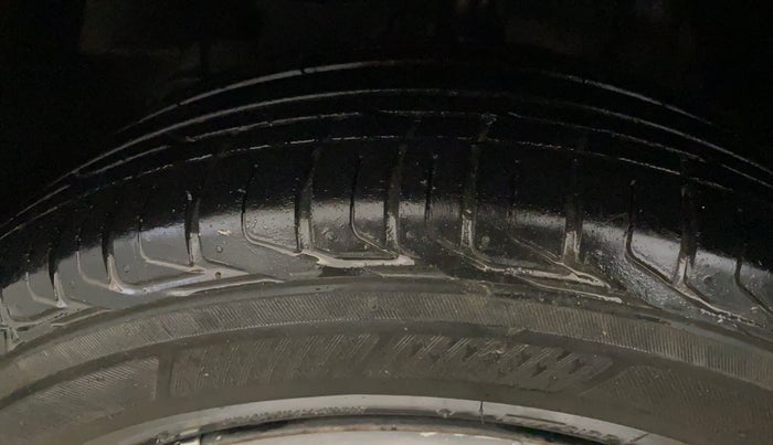 2021 Tata NEXON XMA PETROL, Petrol, Automatic, 39,115 km, Left Front Tyre Tread