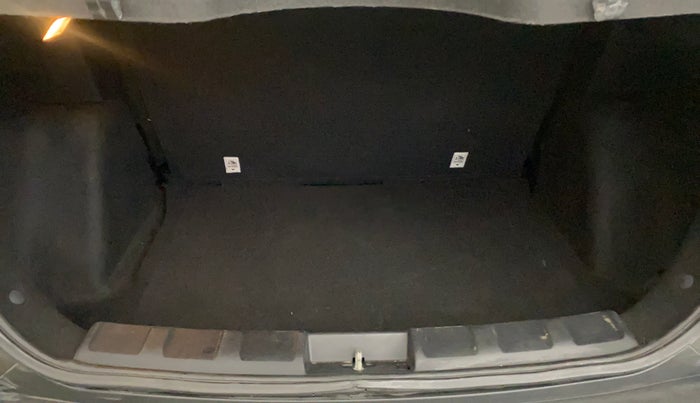 2021 Tata NEXON XMA PETROL, Petrol, Automatic, 39,115 km, Boot Inside