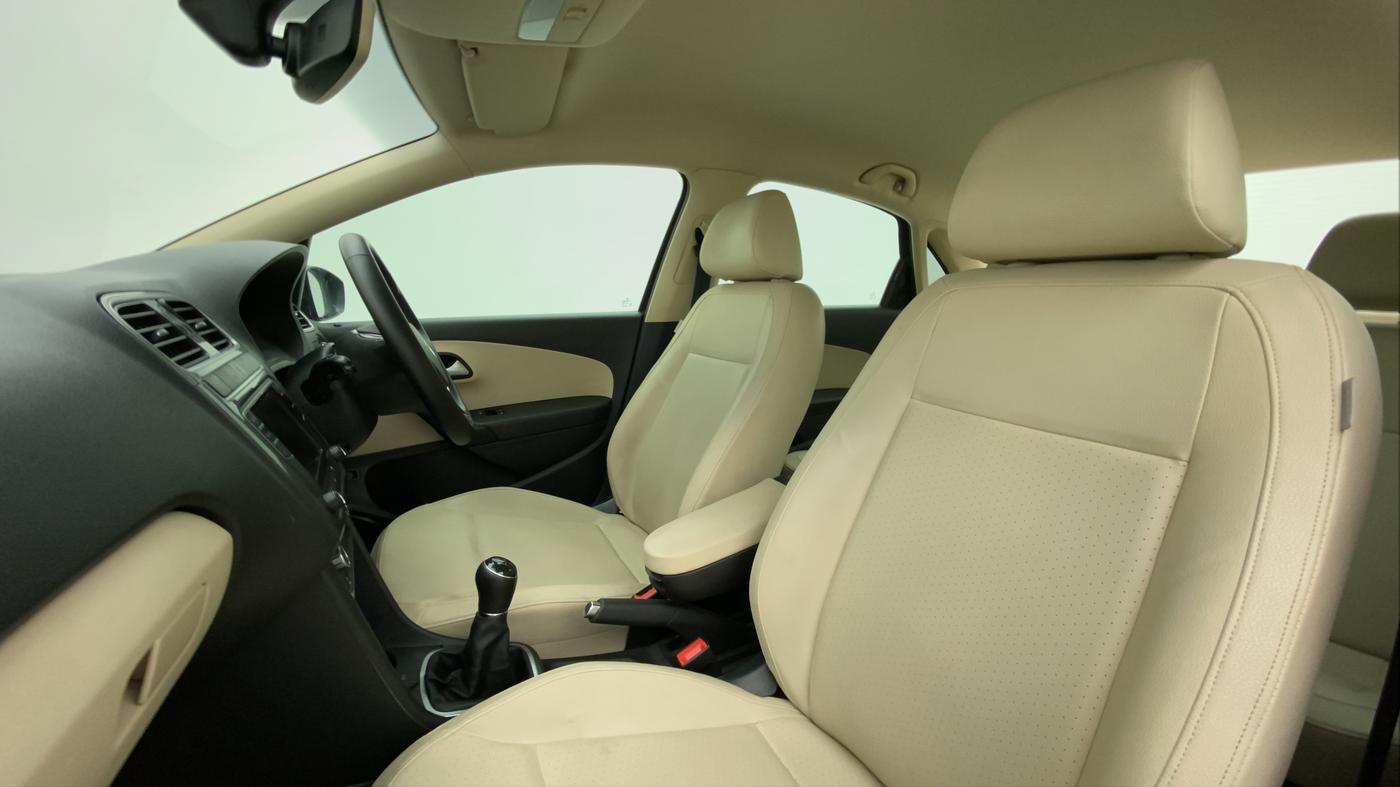 2020 Volkswagen Vento HIGHLINE PLUS 1.0L TSI, Petrol, Manual, 45,949 km, Right Side Front Door Cabin