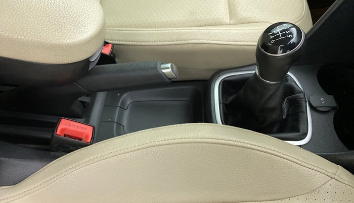 2020 Volkswagen Vento HIGHLINE PLUS 1.0L TSI, Petrol, Manual, 45,949 km, Gear Lever